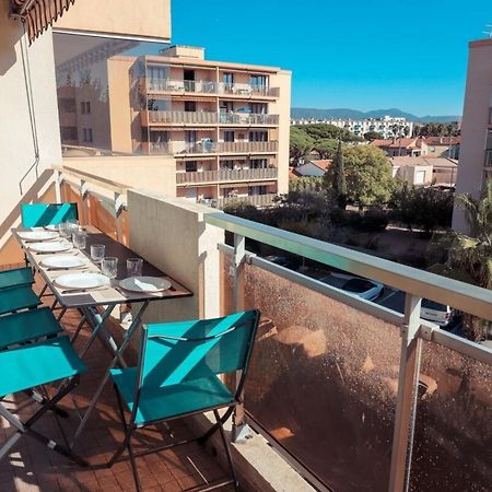Chic Appart Du Port Фрежус Екстер'єр фото